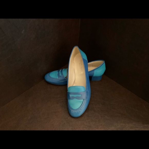 NEW Italian designed two toned loafers - Picture 3 of 4